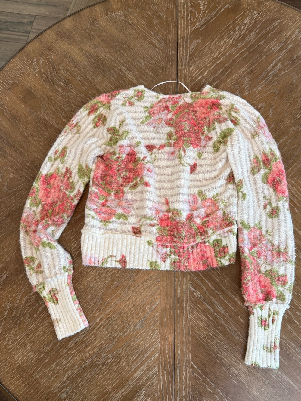 Free People Bed of Roses V-Neck Women’s Sweater - Picture 6 of 8